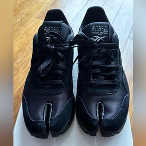 Martin Margiela x Reebok Collab Tabi Sneaker. Worn once.